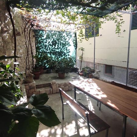 Luxury City Centre Apartment With Stunning View Omiš Exteriör bild