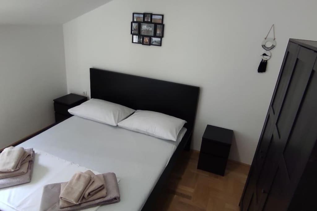 Luxury City Centre Apartment With Stunning View Omiš Exteriör bild