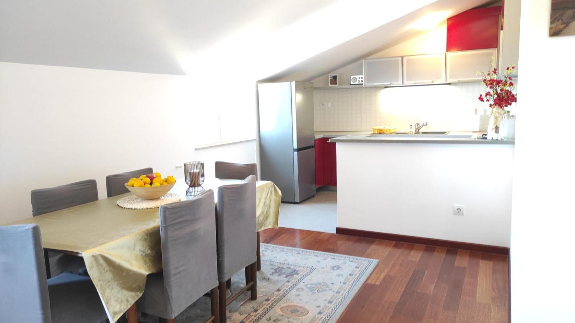 Luxury City Centre Apartment With Stunning View Omiš Exteriör bild