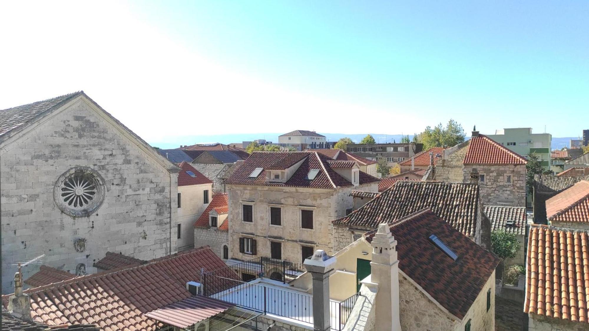 Luxury City Centre Apartment With Stunning View Omiš Exteriör bild