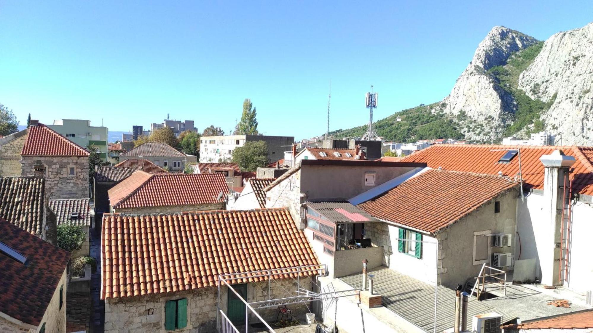 Luxury City Centre Apartment With Stunning View Omiš Exteriör bild