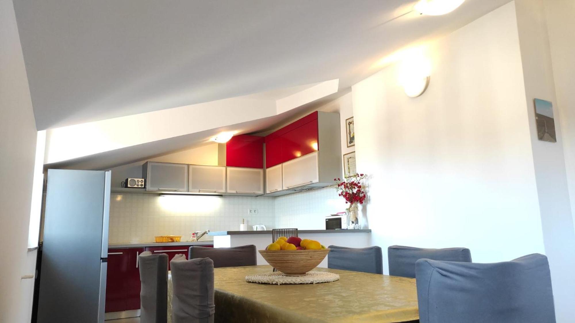 Luxury City Centre Apartment With Stunning View Omiš Exteriör bild