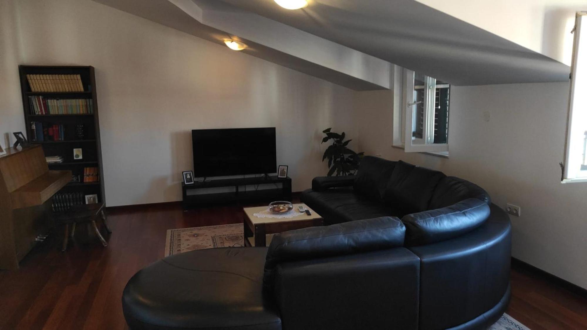 Luxury City Centre Apartment With Stunning View Omiš Exteriör bild