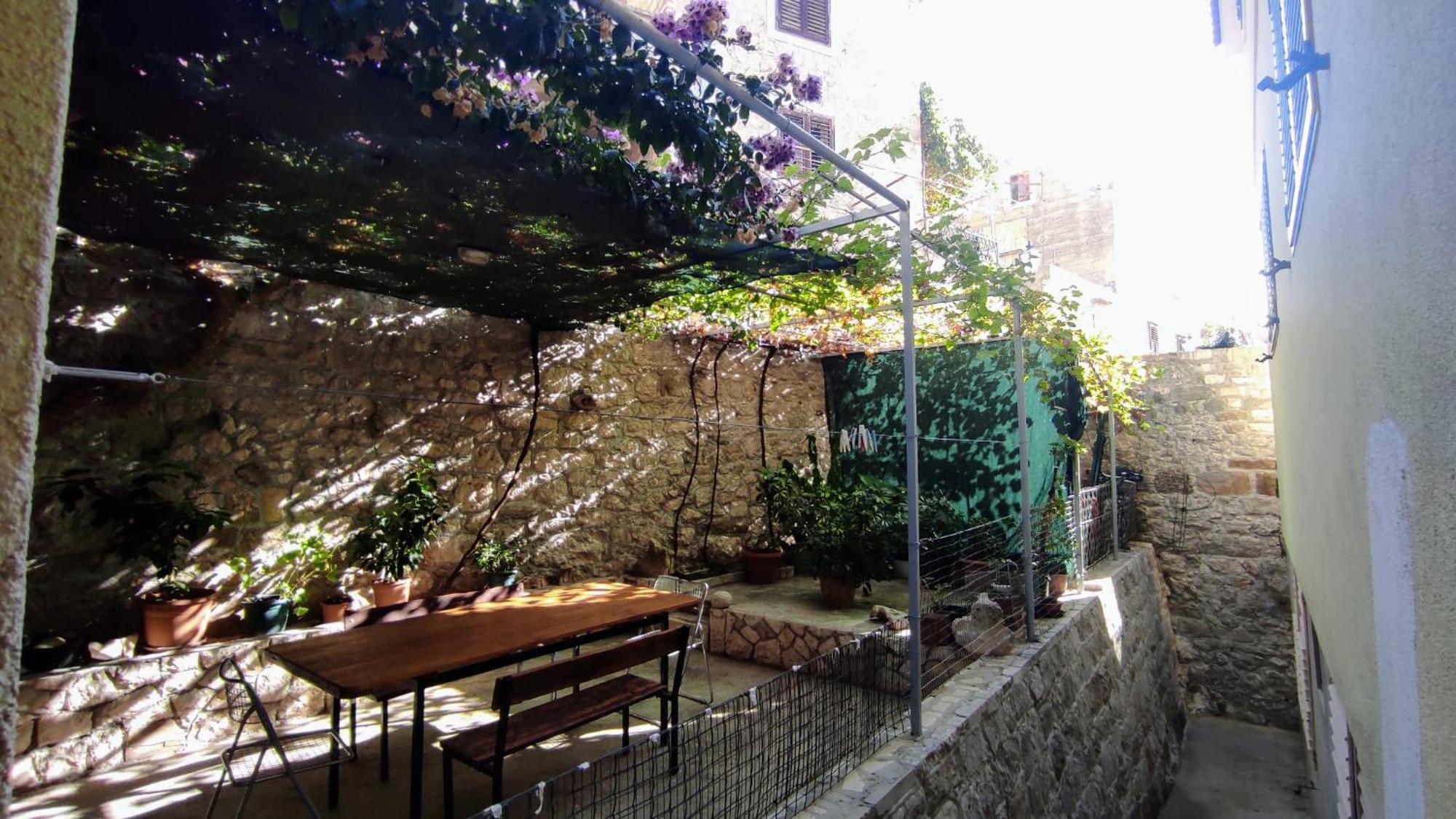 Luxury City Centre Apartment With Stunning View Omiš Exteriör bild