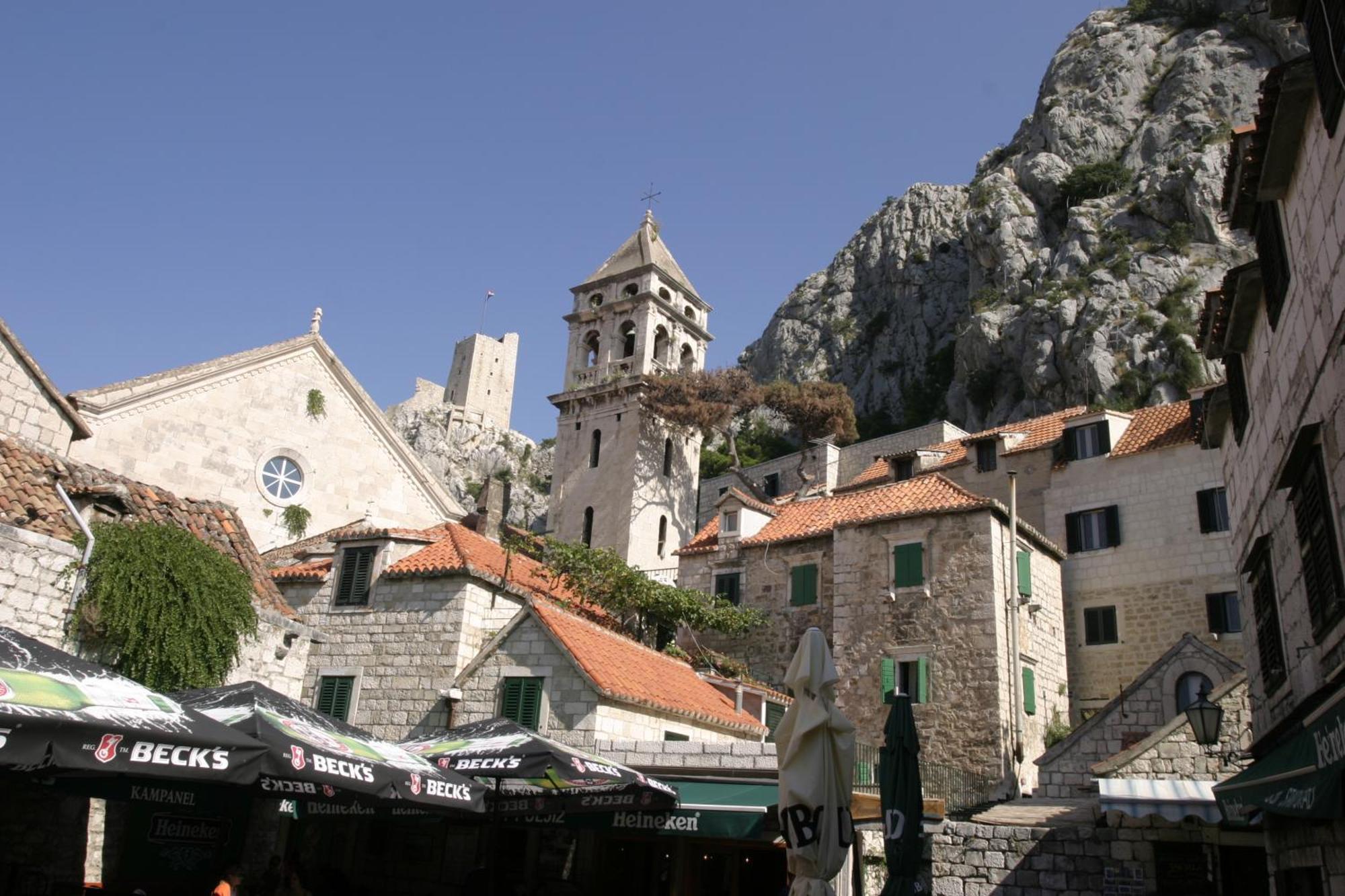 Luxury City Centre Apartment With Stunning View Omiš Exteriör bild